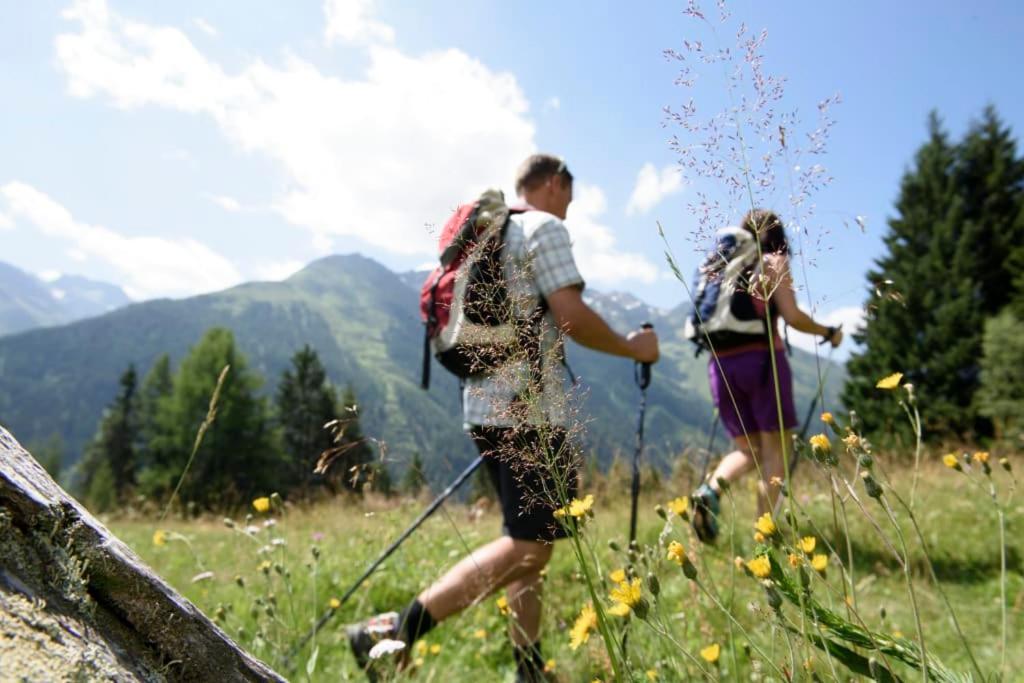 Pete Alpine Boutique Hotel - Klein Und Fein - Private Spa Suiten Und Zimmer ซังคท์อันทอนอัมอาร์ลแบร์ก ภายนอก รูปภาพ
