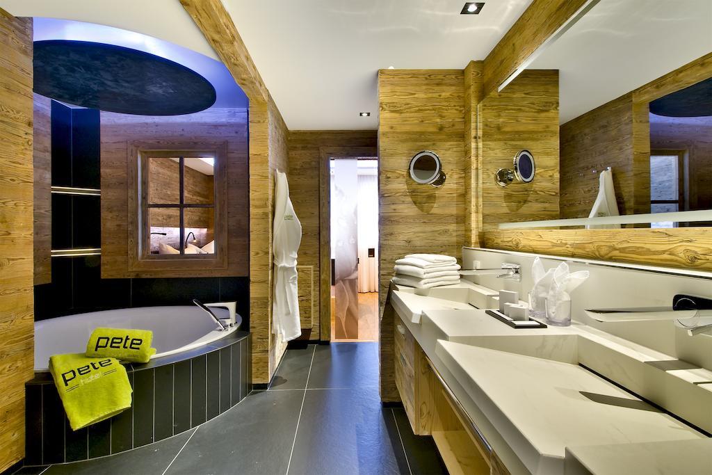 Pete Alpine Boutique Hotel - Klein Und Fein - Private Spa Suiten Und Zimmer ซังคท์อันทอนอัมอาร์ลแบร์ก ห้อง รูปภาพ